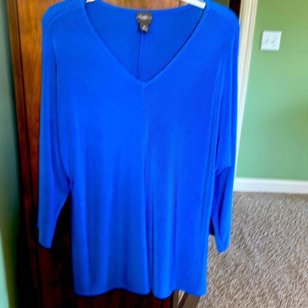 Chicos Travelers tunic . Size 2